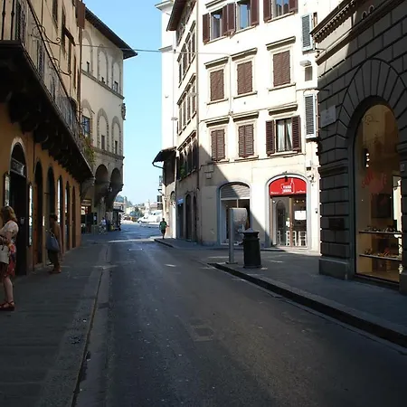 Berardi Palace - Vigna Nuova Apartment Florenz