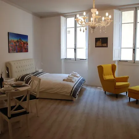Berardi Palace - Vigna Nuova Apartment *